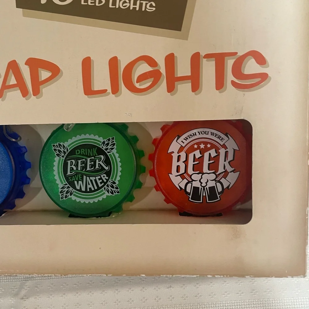 NWOT Happier Hour Bottle Cap Lights!